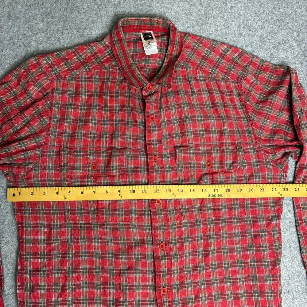 The North Face Mens Size XL Red Grey Plaid Long Sleeve Button Down Flannel Shirt
